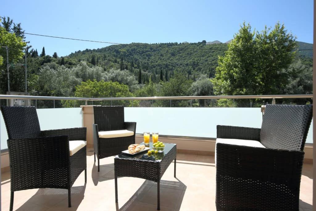 Ligero Agios Christoforos (Lefkada)