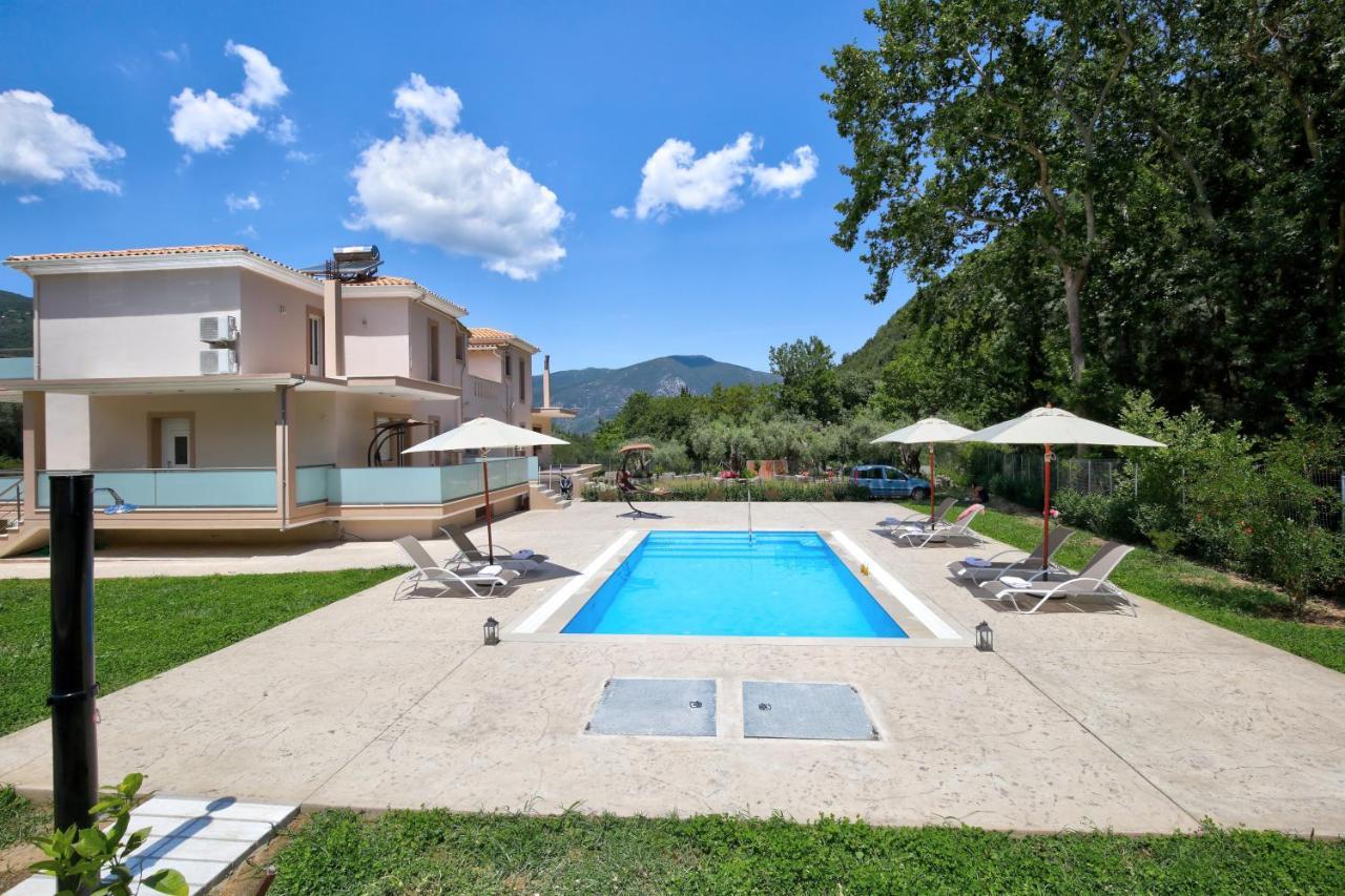 Ligero * Agios Christoforos (Lefkada)